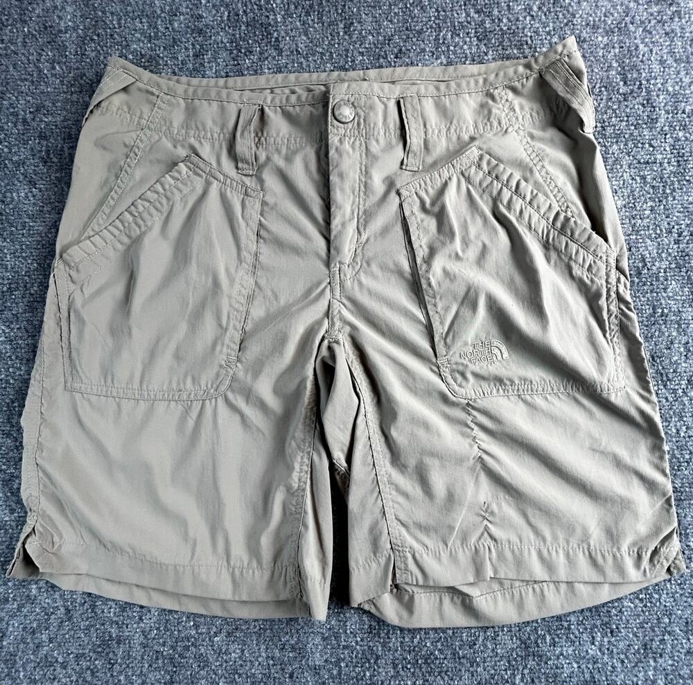 The North Face Women's Hiking Cargo Shorts Tan Size 8 Long Lightweight
